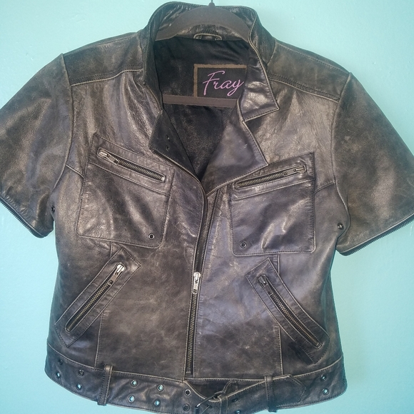 leather jacket - Picture 3 of 9